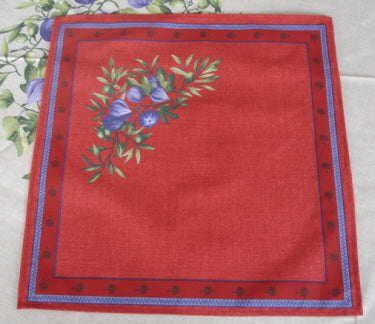 Cotton Red fig & Olive All-Over Square/Rectangular Tablecloth